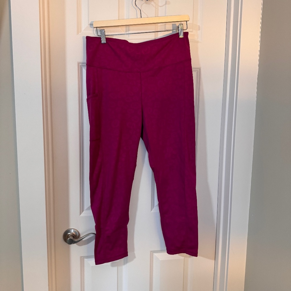 Lilly Pulitzer XL Luxletic Weekender Legging subtle Cheetah Design GUC